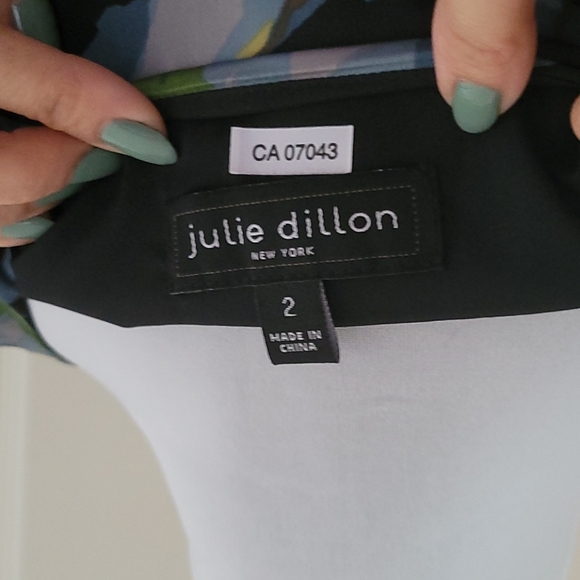 Abstract Dress - Picture 6 of 7